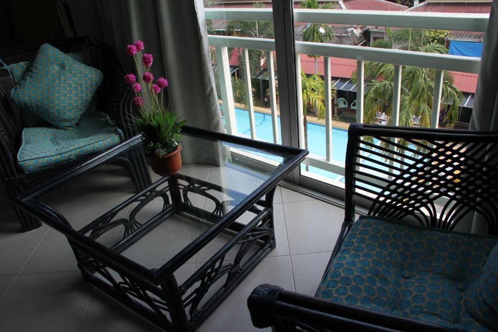 Chanisara Guest House Kata Beach  Kamer foto